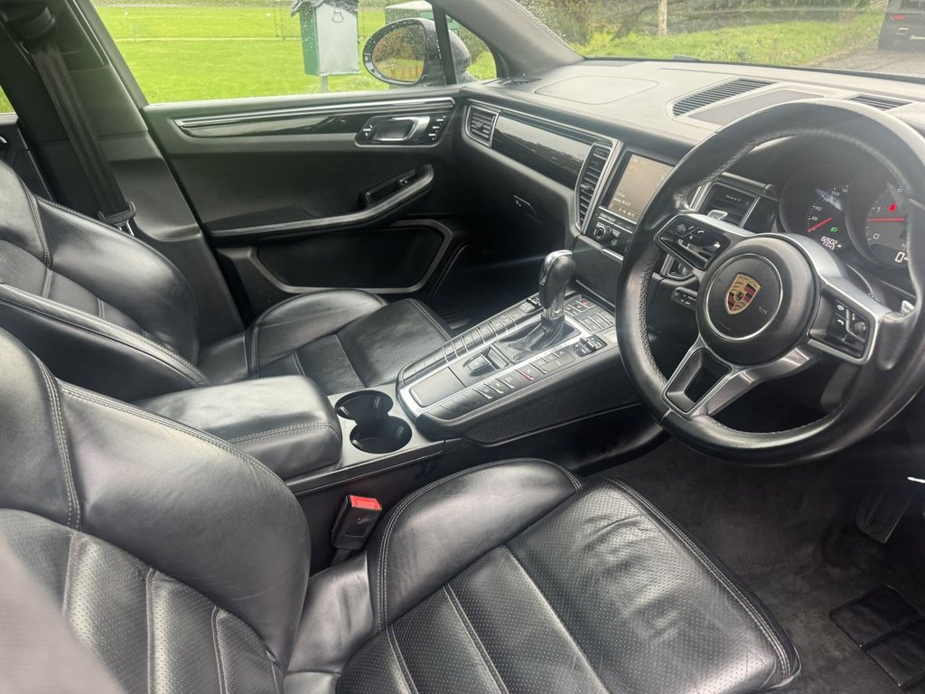 Used Porsche Macan 2015 for sale - 76867998: Photo 11