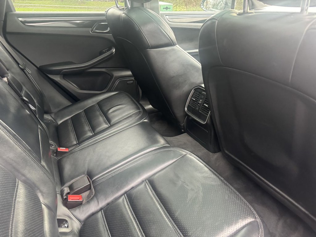 Used Porsche Macan 2015 for sale - 76867998: Photo 19