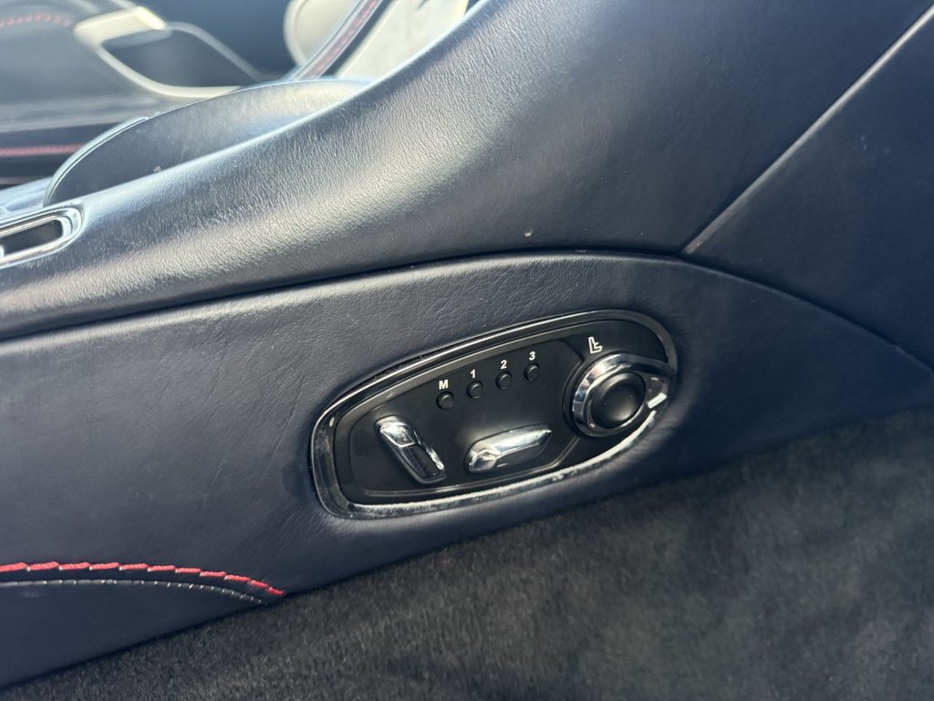 Used Aston Martin DB11 2018 for sale - 77250389: Photo 15