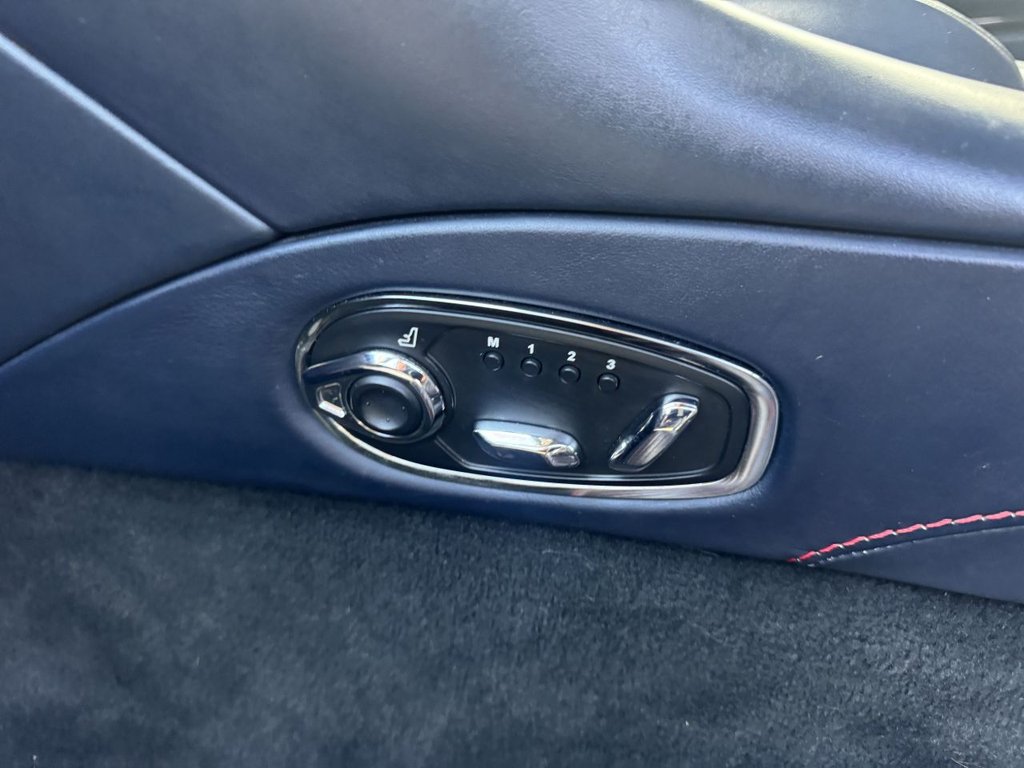 Used Aston Martin DB11 2018 for sale - 77250389: Photo 16