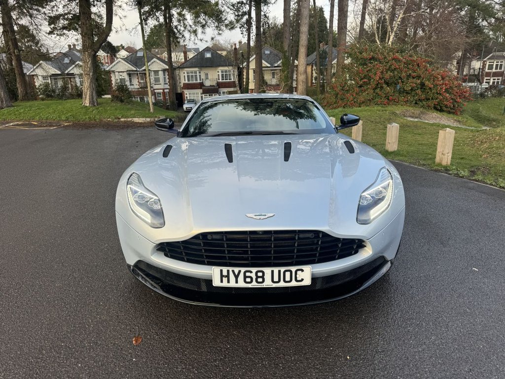 Used Aston Martin DB11 2018 for sale - 77250389: Photo 7