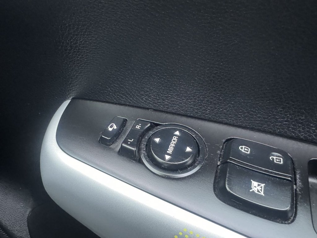 Used Kia Picanto 2021 for sale - 76950510: Photo 17