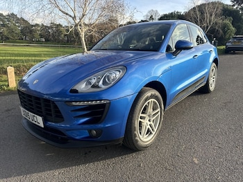 Porsche - Macan