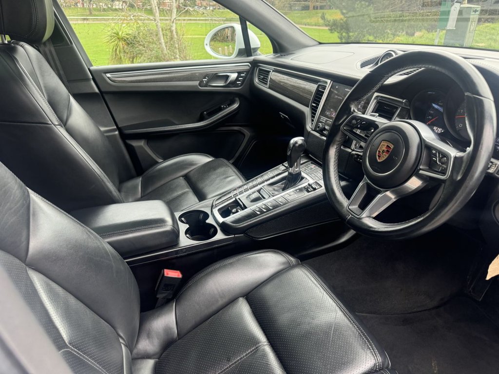 Used Porsche Macan 2017 for sale - 77621680: Photo 14