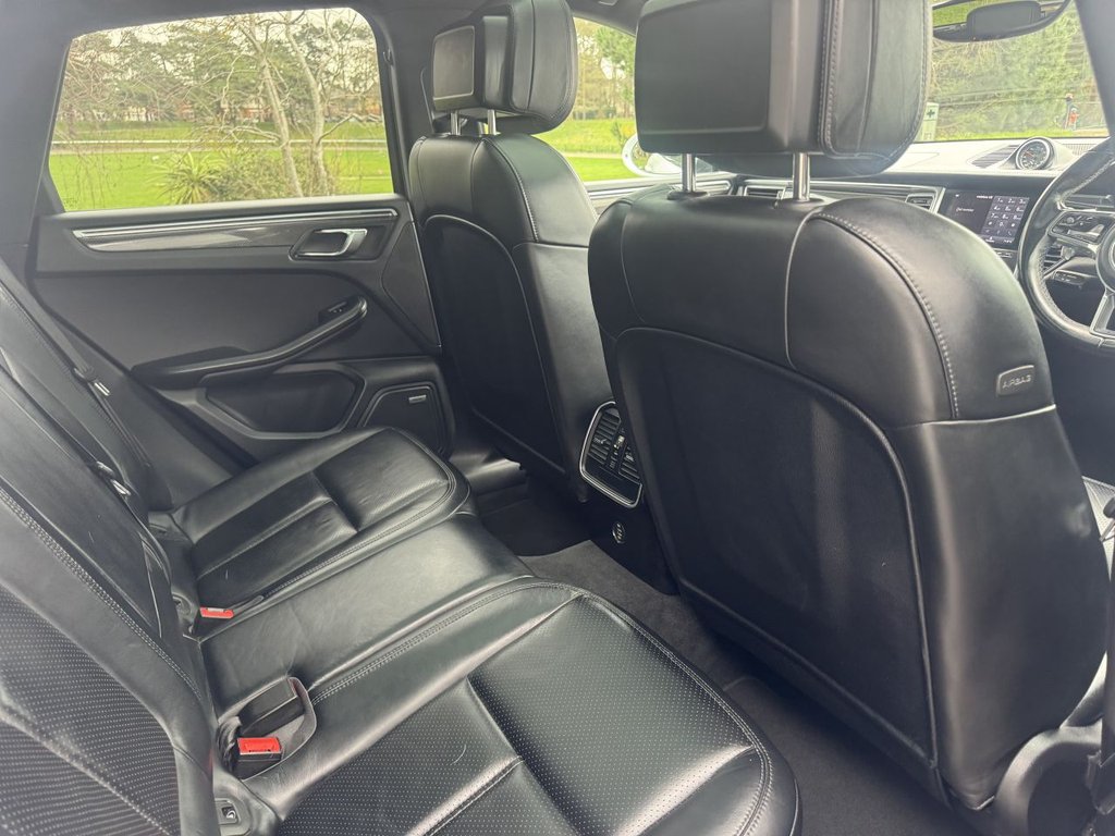 Used Porsche Macan 2017 for sale - 77621680: Photo 16