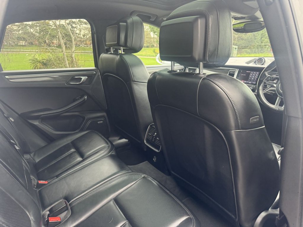 Used Porsche Macan 2017 for sale - 77621680: Photo 19