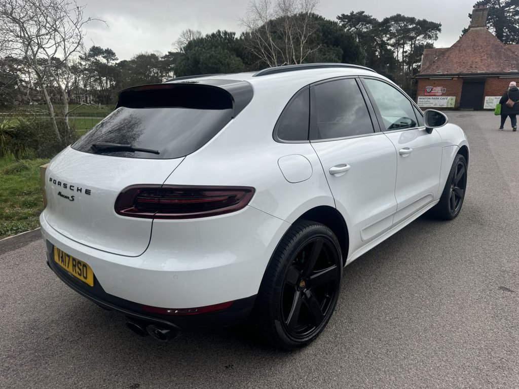 Used Porsche Macan 2017 for sale - 77621680: Photo 5