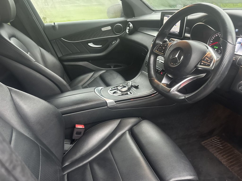 Used Mercedes-Benz GLC 2019 for sale - 76768602: Photo 16