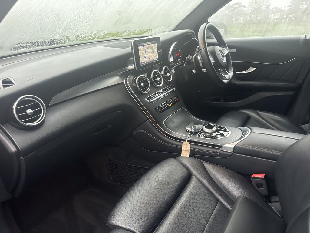 Used Mercedes-Benz GLC 2019 for sale - 76768602: Photo 17
