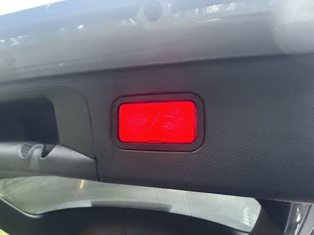 Used Mercedes-Benz GLC 2019 for sale - 76768602: Photo 21