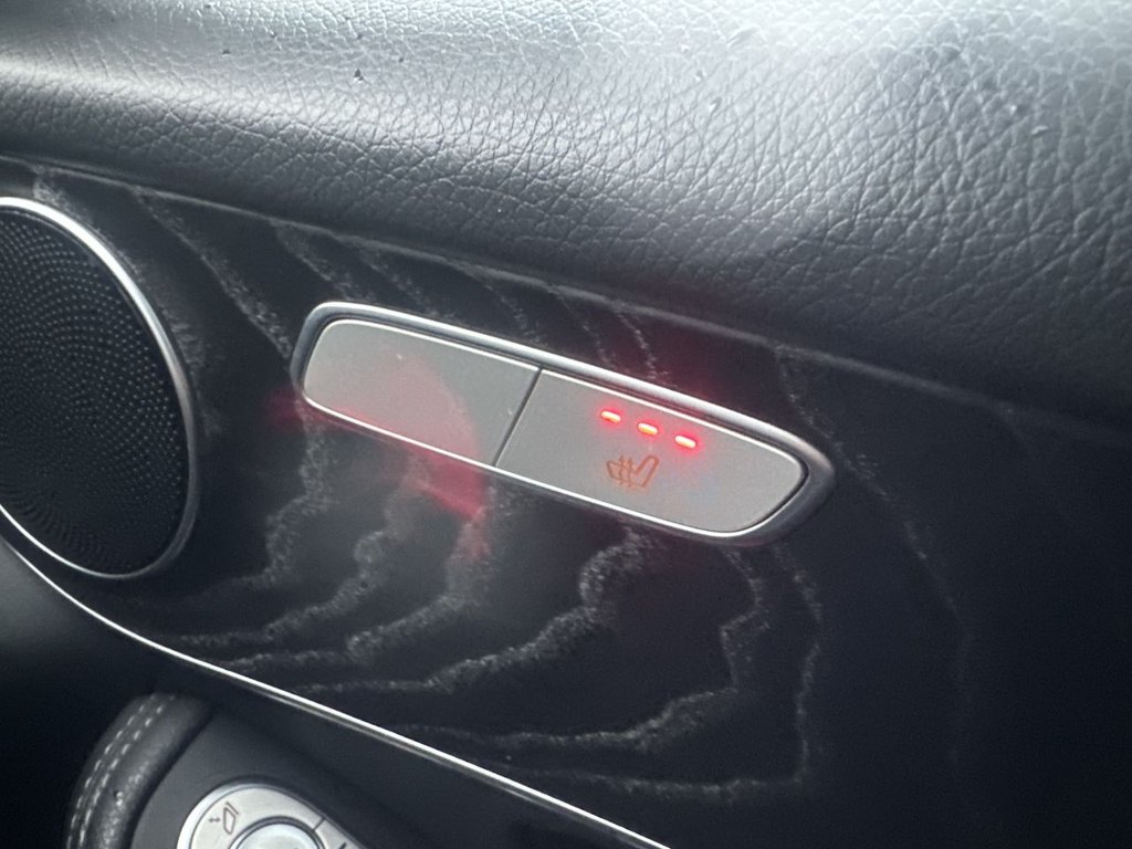 Used Mercedes-Benz GLC 2019 for sale - 76768602: Photo 23