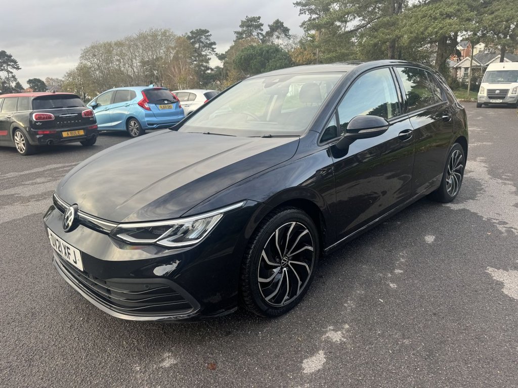 Used Volkswagen Golf 2021 for sale - 76631814: Photo 2