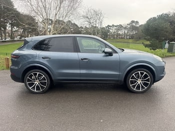 Used Porsche Cayenne 2018 for sale - 79708618: Photo