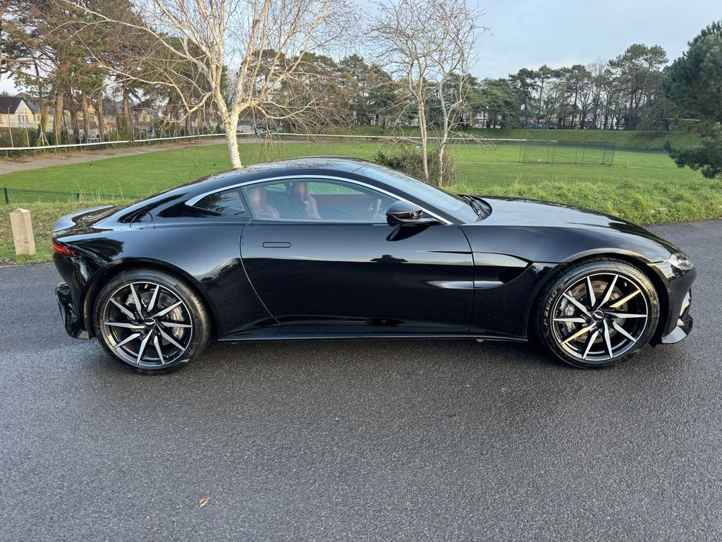 Used Aston Martin Vantage 2019 for sale - 77153360: Photo 4