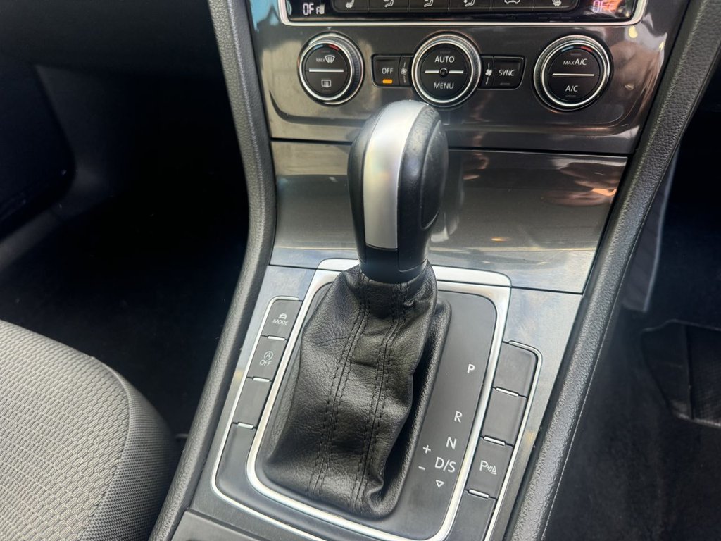 Used Volkswagen Golf 2020 for sale - 76635001: Photo 8