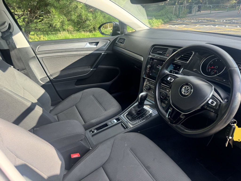 Used Volkswagen Golf 2020 for sale - 76635001: Photo 9