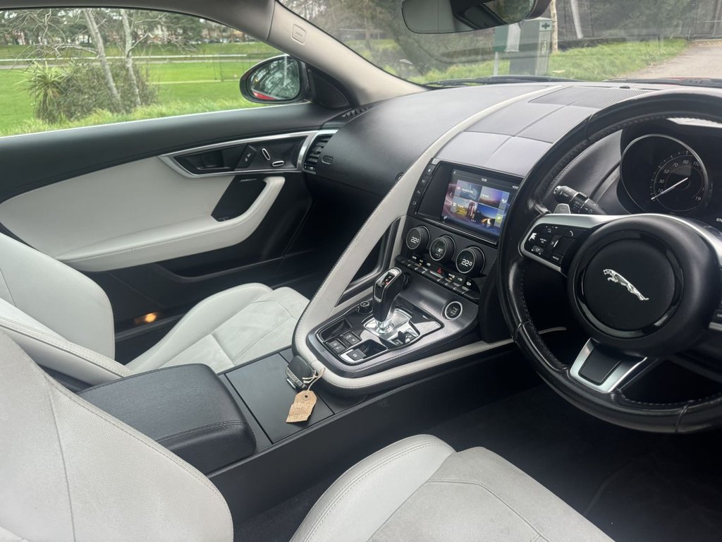 Used Jaguar F-Type 2017 for sale - 77483494: Photo 10