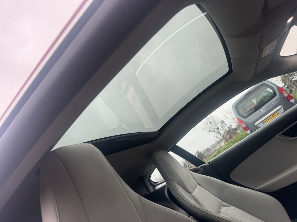 Used Jaguar F-Type 2017 for sale - 77483494: Photo 15