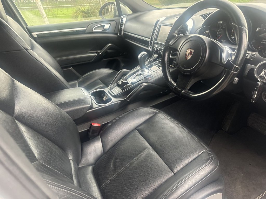 Used Porsche Cayenne 2010 for sale - 76950557: Photo 12
