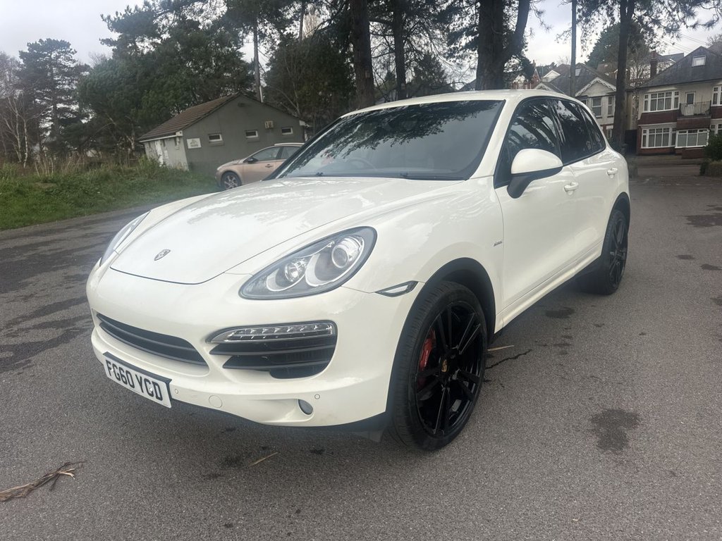 Used Porsche Cayenne 2010 for sale - 76950557: Photo 2