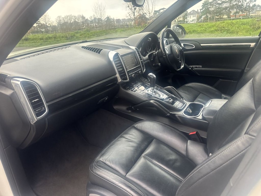 Used Porsche Cayenne 2010 for sale - 76950557: Photo 21