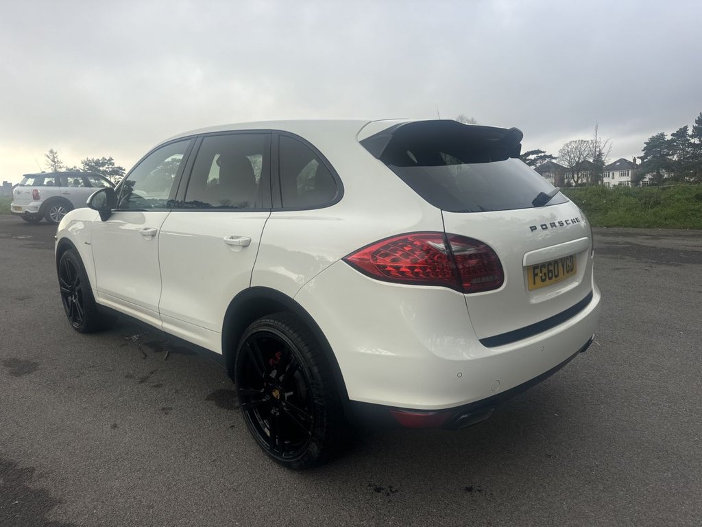 Used Porsche Cayenne 2010 for sale - 76950557: Photo 6