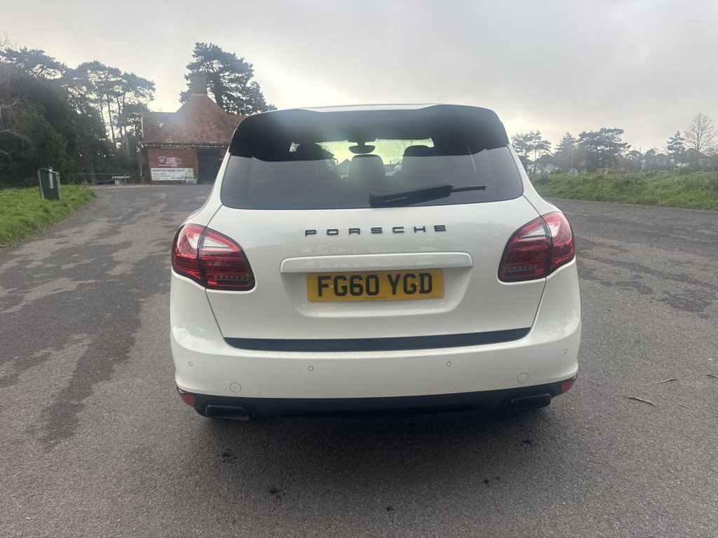 Used Porsche Cayenne 2010 for sale - 76950557: Photo 9