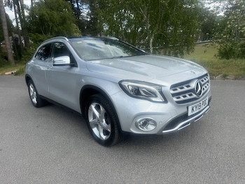 Used Mercedes-Benz GLA 2019 for sale - 78557287: Photo