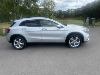 Used Mercedes-Benz GLA 2019 for sale - 78557287: Photo