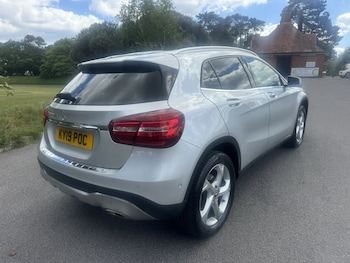 Used Mercedes-Benz GLA 2019 for sale - 78557287: Photo
