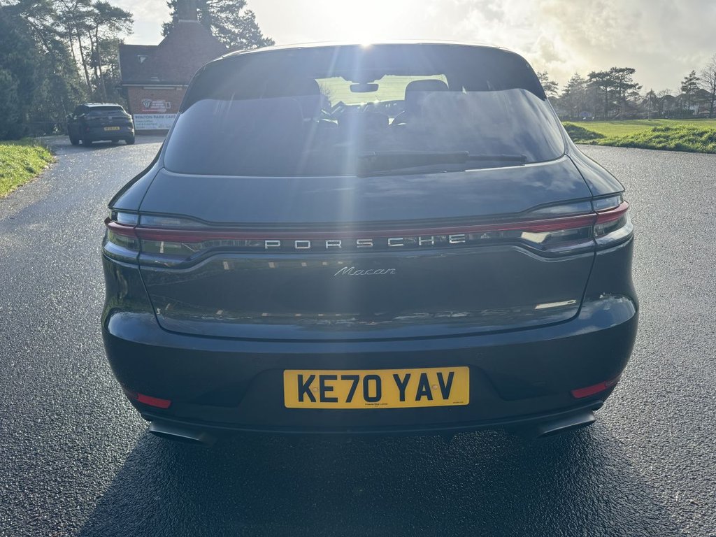 Used Porsche Macan 2020 for sale - 77153410: Photo 10