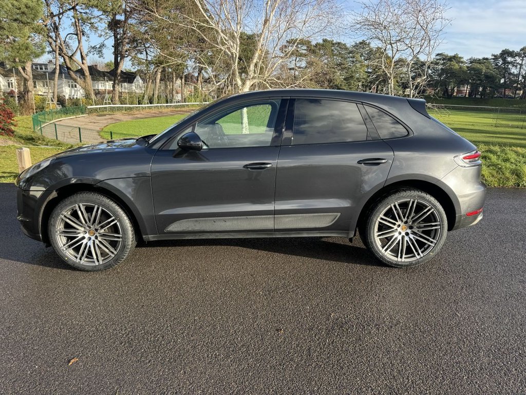 Used Porsche Macan 2020 for sale - 77153410: Photo 4