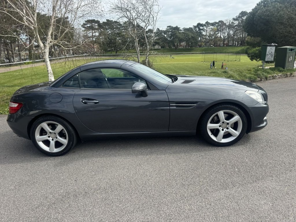 Used Mercedes-Benz SLK 2012 for sale - 78083054: Photo 3