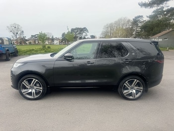 Used Land Rover Discovery 2023 for sale - 78200811: Photo