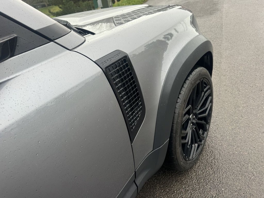 Used Land Rover Defender 2021 for sale - 77483411: Photo 27