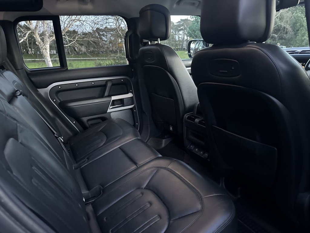 Used Land Rover Defender 2021 for sale - 76783888: Photo 18