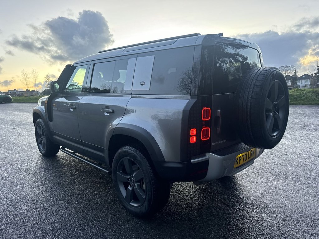 Used Land Rover Defender 2021 for sale - 76783888: Photo 9