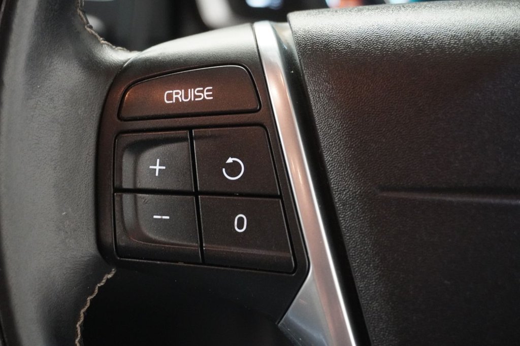 Used Volvo XC60 2016 for sale - 78200852: Photo 12