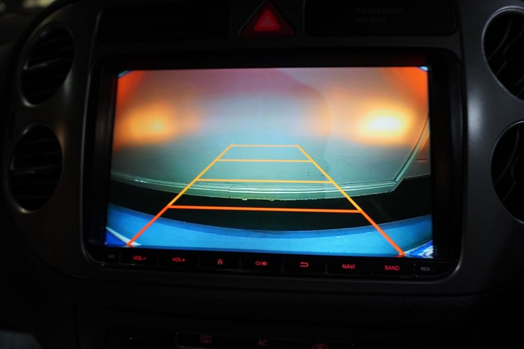 Used Volkswagen Tiguan 2010 for sale - 77673557: Photo 11