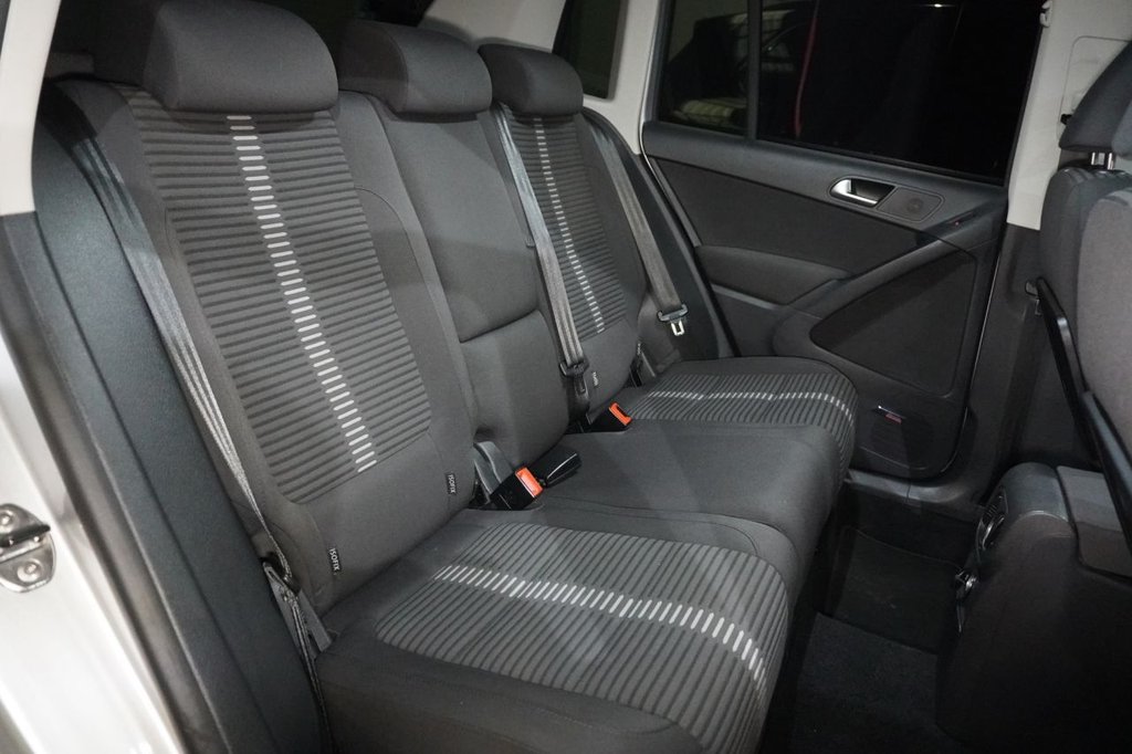 Used Volkswagen Tiguan 2010 for sale - 77673557: Photo 16