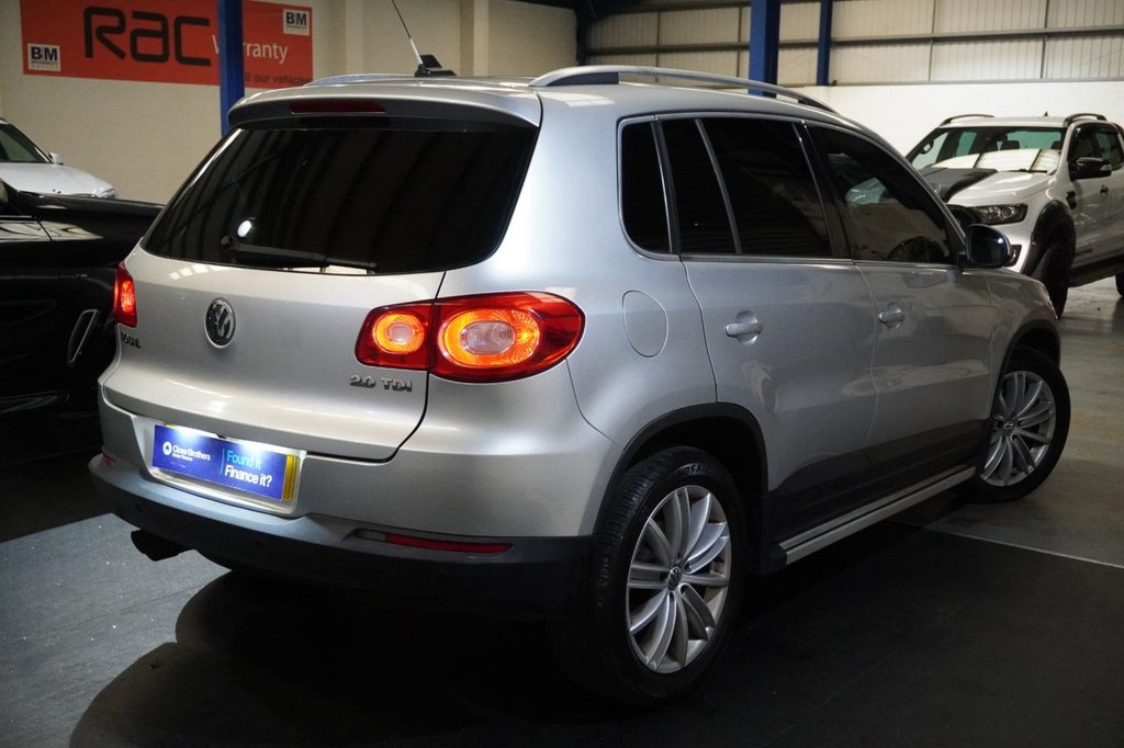 Used Volkswagen Tiguan 2010 for sale - 77673557: Photo 4