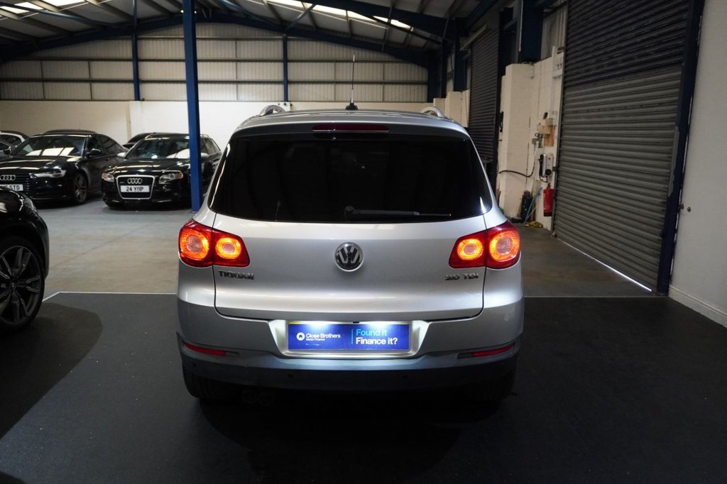 Used Volkswagen Tiguan 2010 for sale - 77673557: Photo 5