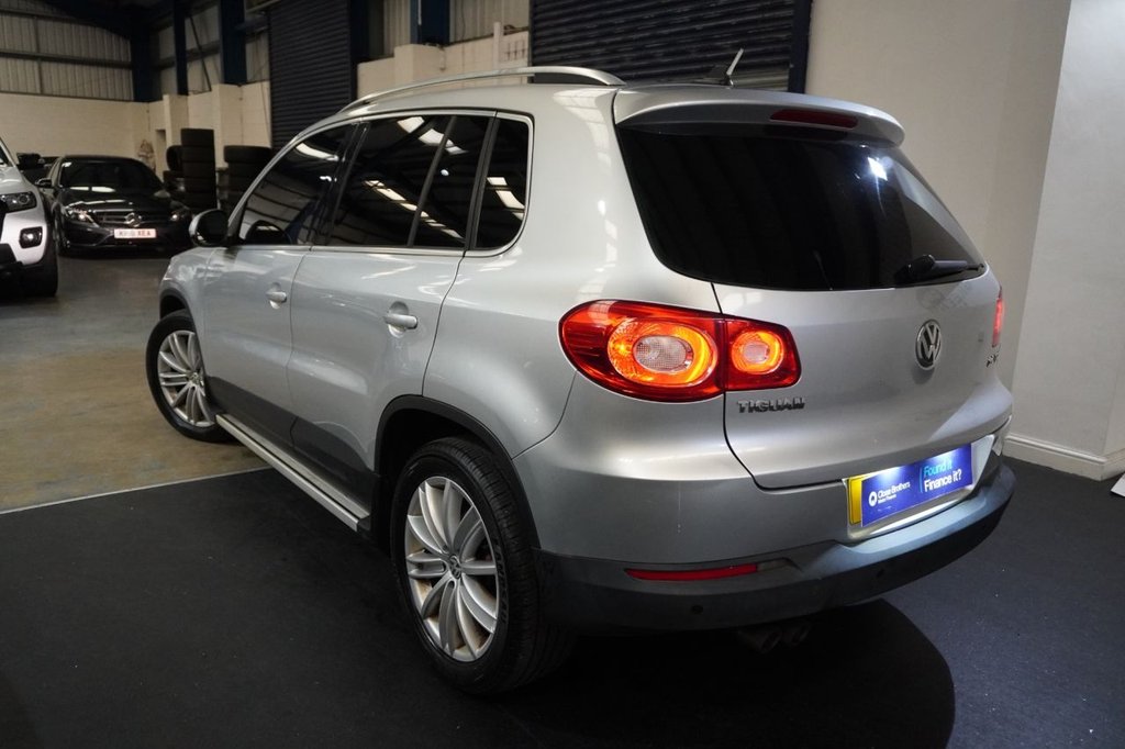 Used Volkswagen Tiguan 2010 for sale - 77673557: Photo 6