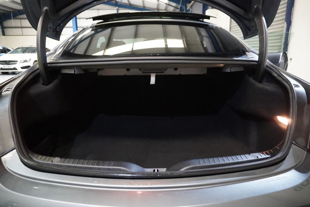 Used Mercedes-Benz C Class 2018 for sale - 77821511: Photo 20