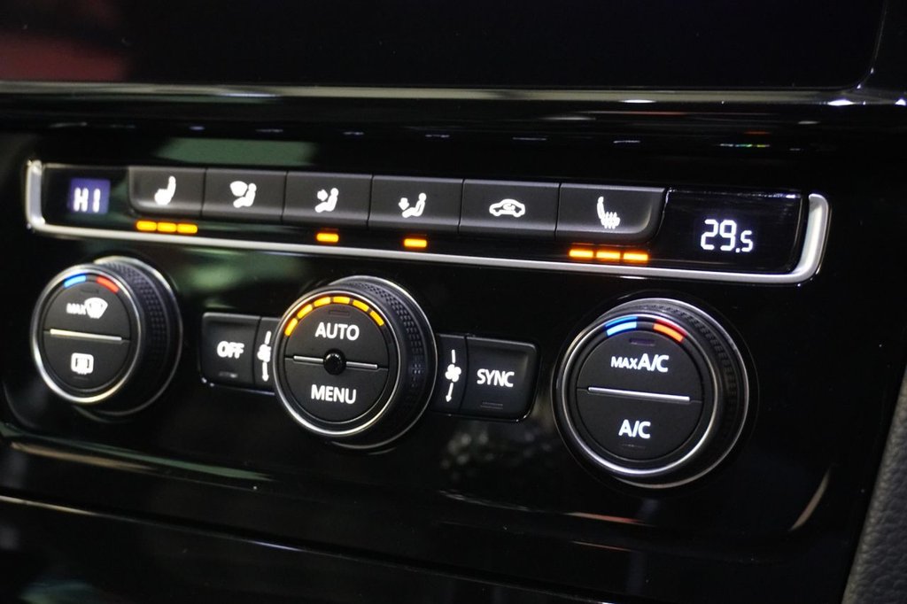 Used Volkswagen Golf 2018 for sale - 77991332: Photo 16