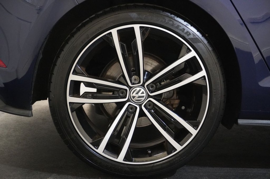 Used Volkswagen Golf 2018 for sale - 77991332: Photo 21