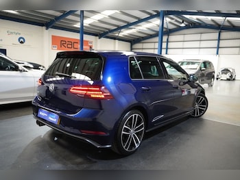 Used Volkswagen Golf 2018 for sale - 77991332: Photo