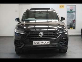 Used Volkswagen Touareg 2018 for sale - 74065404: Photo