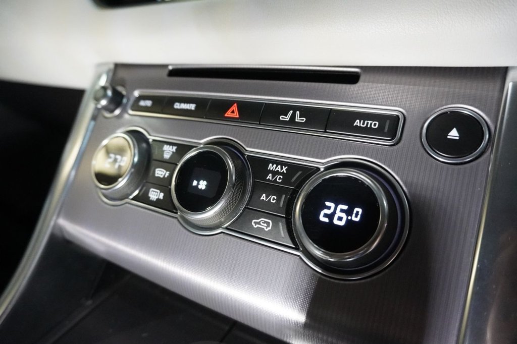 Used Land Rover Range Rover Sport 2015 for sale - 77680436: Photo 17