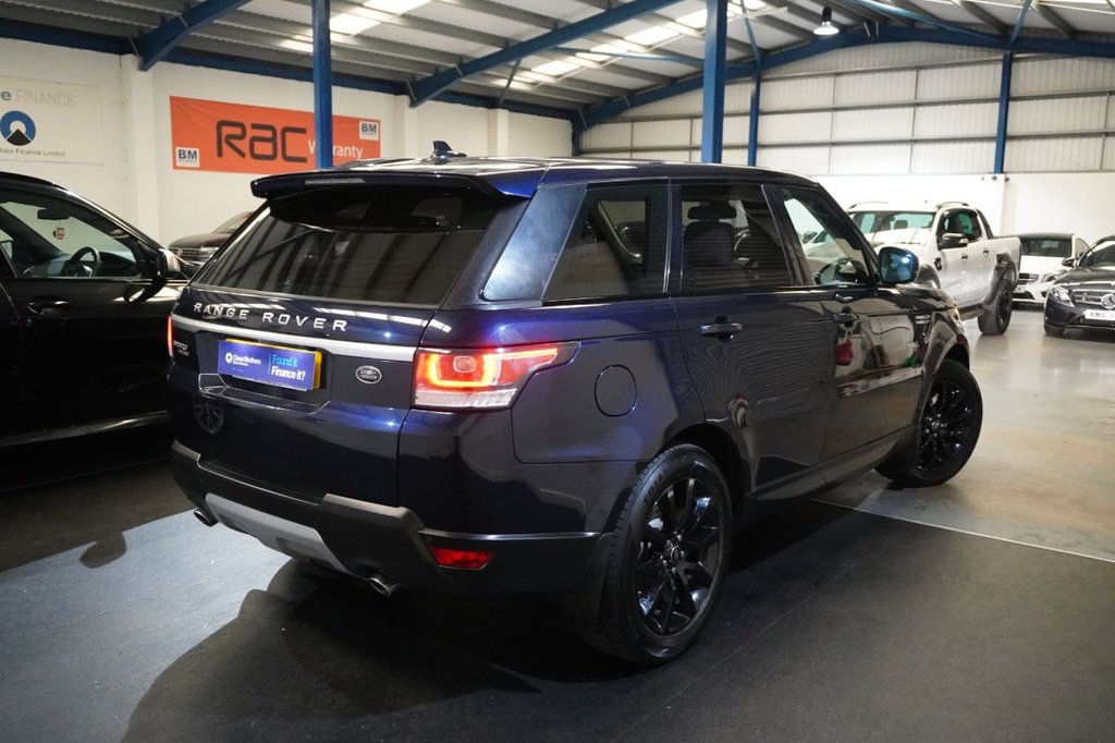 Used Land Rover Range Rover Sport 2015 for sale - 77680436: Photo 4